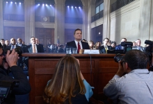 Jeff Daniels as James Comey in The Comey Rule for Showtime